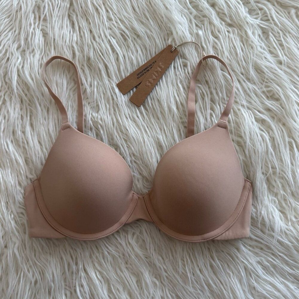 Skims Fits Everybody T-shirt Bra Clay Size 32B
